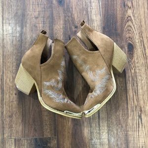 Western style bootie